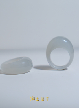 玉福堂 | 天然和田玉青海料烟紫戒指 | 馒头戒 | 冰感十足