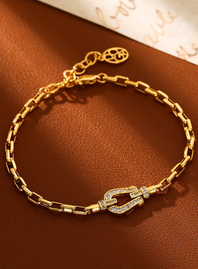 马蹄扣手链镶钻镀金轻奢镂空小众设计感高级感气质时尚精致手饰品