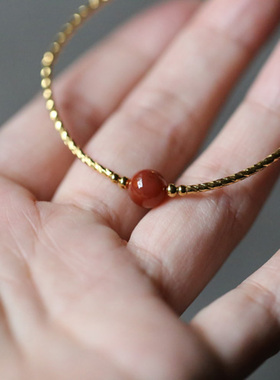 入锦女款南红9k材质设计款细镯