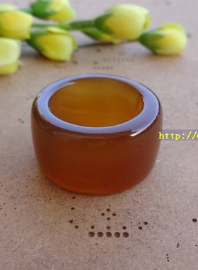 天然蜜糖色红玉髓玛瑙扳指戒指男