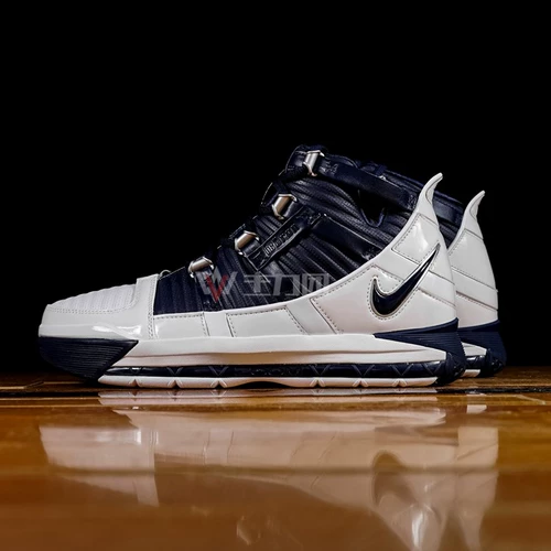 Counter подлинный Nike Zoom Lebron James LBJ 3 баскетбольные туфли AO2434-103-001