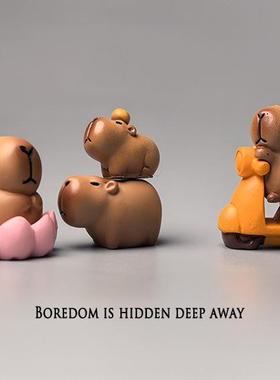 无聊了！摆一堆皮糙水豚