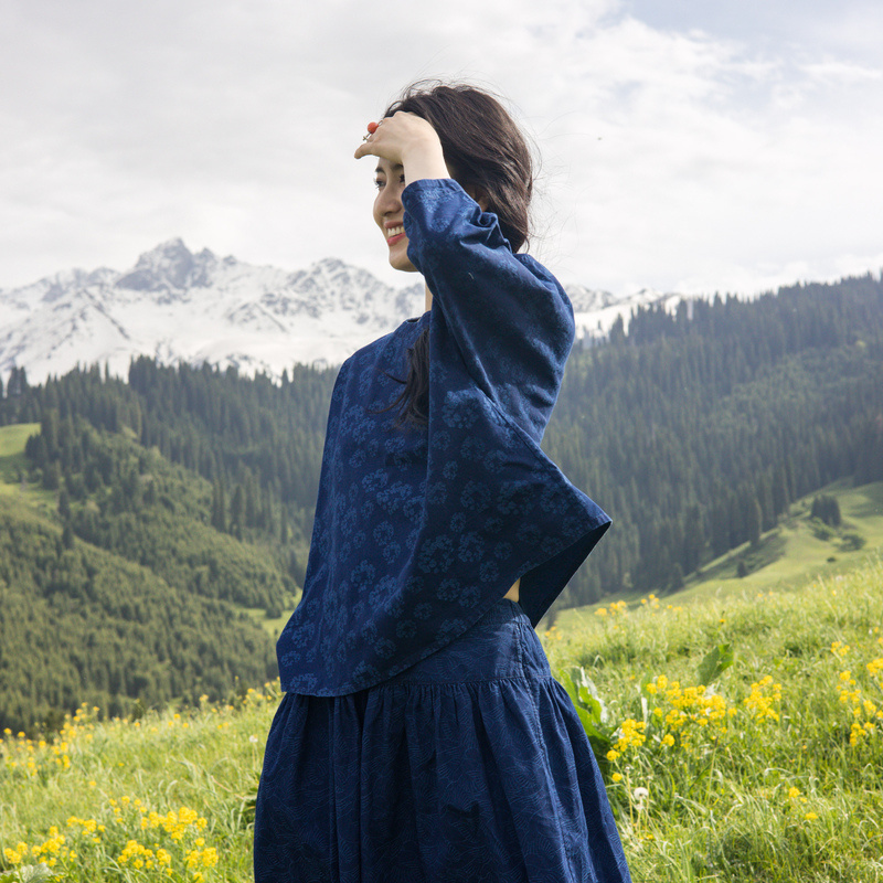 新绽放361朵/休闲文艺蓝染牛仔花环提花套头七分袖全棉衬衫旅游 - 图0