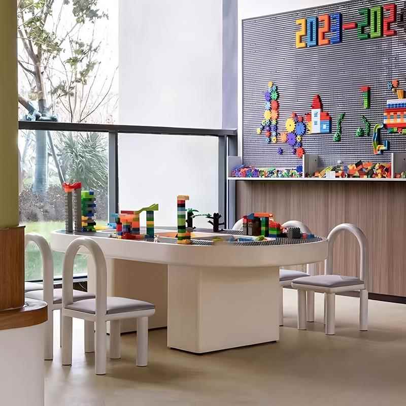 Children's tables and chairs on the elevated floor of the sales department, hotel, high-end community bookstore, reading area, handmade painting table, study table
