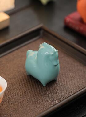 创意招财福马摆件陶瓷生肖马中式客厅书房办公室桌面本命年装饰品