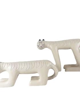 代简约现白色抽象大脚虎脂摆玄件样板间树客厅关电3865视柜儿童房