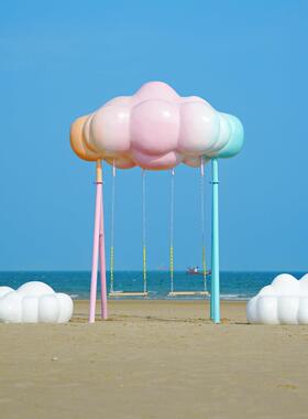 户外景区云朵双人秋千座椅摆件网红公园云朵伞凉亭坐凳草坪装饰品