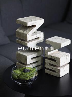 侘寂风复古做旧仿几何洞石字母摆件样板房家居书柜装饰艺术工艺品