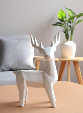 陶瓷斯堪的纳维亚风格创意家居工艺品客厅白色装饰品动物麋鹿在简