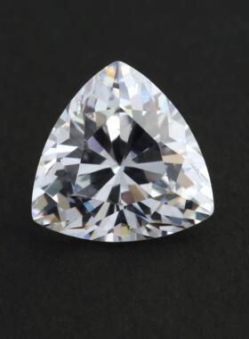 合源头厂家热桑销肥三角超白D色胖角SZ006莫石裸石圆三角成三硅碳