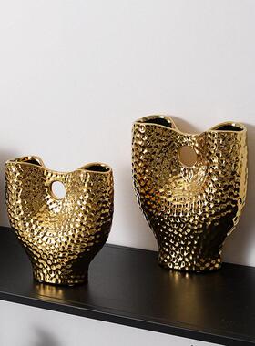 新中式高级感书房书柜艺术几何雕塑摆件黑金中古花器轻奢酒柜摆设