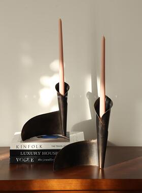 莉莉白侘寂风铸铁香薰蜡烛台摆件黑色金属餐桌玄关壁炉桌面装饰