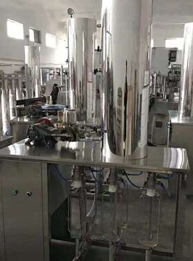 小型汽水碳酸饮料苏打酒水混合灌装机带加气果汁生产机械设备厂家