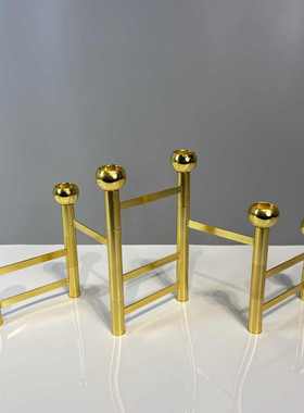 饰品摆件极设计师折叠轻烛台金属旋转多头奢圆球样板房餐厅简装饰