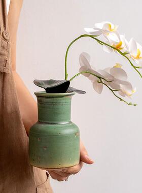 古朴少量家居摆件插手〗粗陶小悠小花器日式〖陶瓷花瓶作家花复古