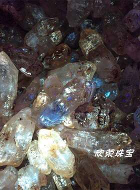 天然水晶马达加斯加红泥油胆骸骨 现货