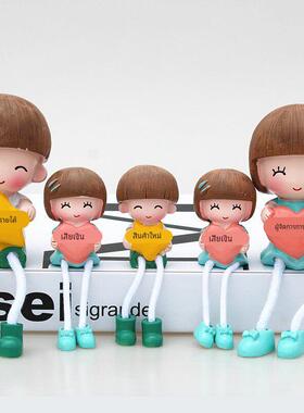 时尚五口之家居墙壁隔板客厅装饰品布置软装可爱娃娃吊脚娃娃摆件