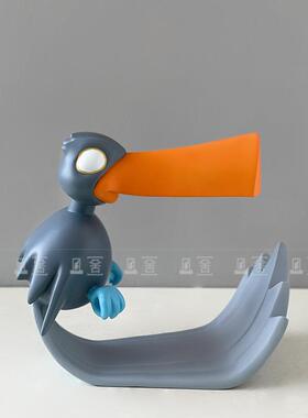 简约创意长嘴老鹰公仔样板间售楼处会所酒柜展柜儿童房桌装饰摆件