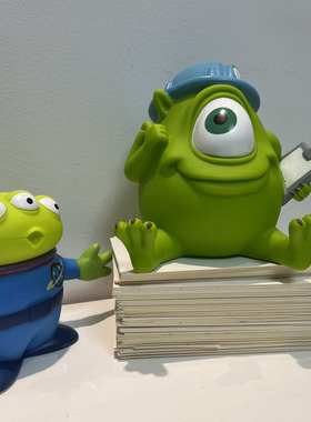 「可靠的」大眼仔苏利文的老伙计可靠的怪兽大学公仔存钱罐摆件