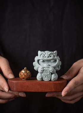2024新中式创意可爱风狮子招财进宝桌面茶宠车载摆件家居鱼缸装饰