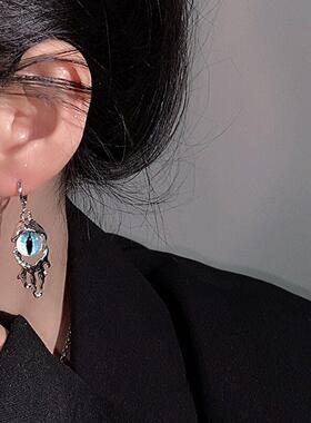 Original and Unique Demon's Eye Earrings个性原创恶魔之眼耳环