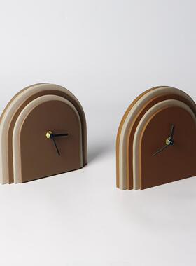 桌面摆台式时钟挂墙2025新款转角高级感皮革钟表书柜装饰品摆件