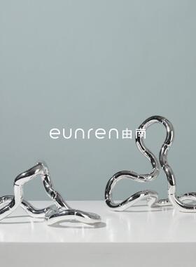 简约现代艺术树脂抽象扭环形摆件样板房间客厅茶几书桌面软装饰品