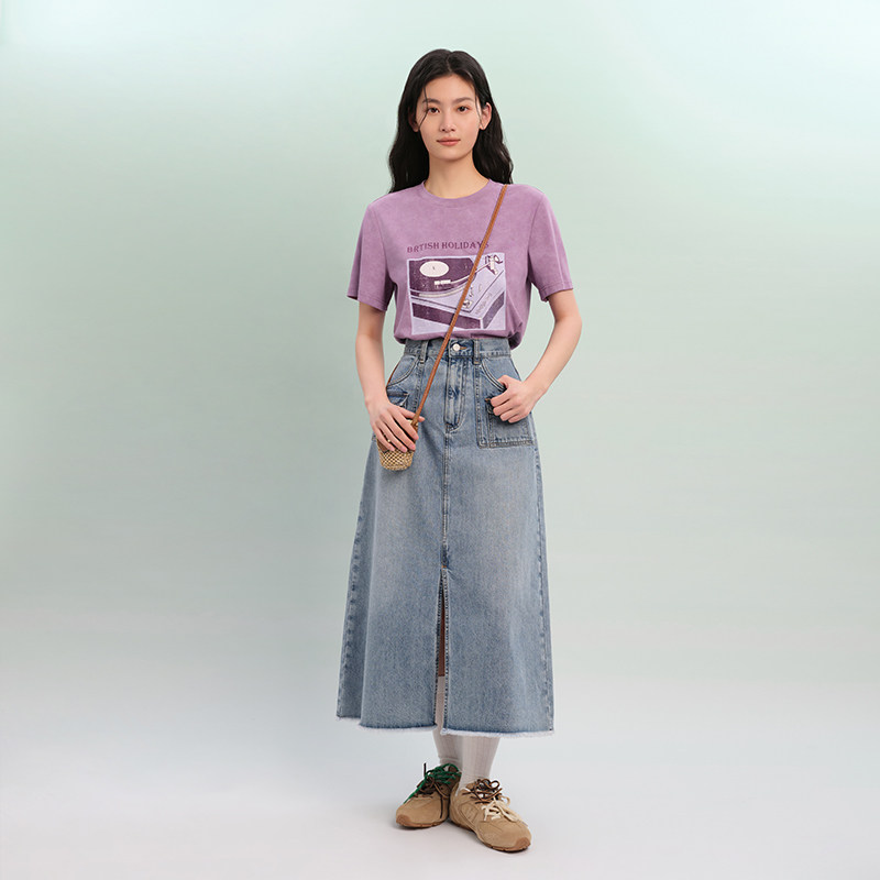 pit女装旗舰店的T恤