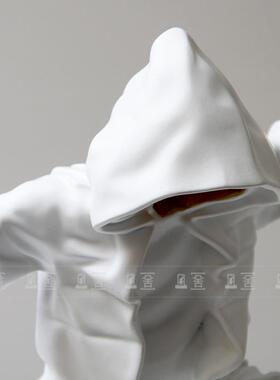 现代简约FSB518轻奢创潮抽象人意物摆件样板房酒店大厅玄关电流柜