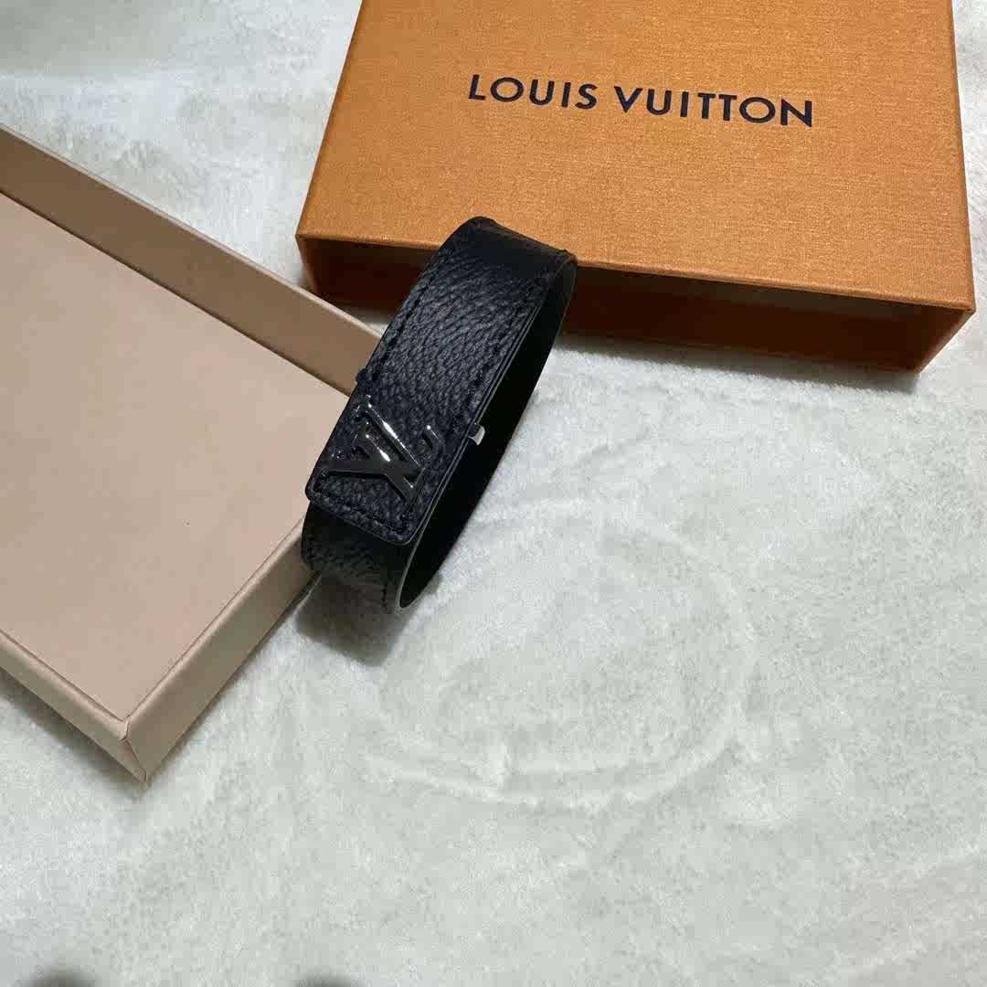 Louis Vuitton 2024 SS M6456D LV Slim Bracelet (M6456D)