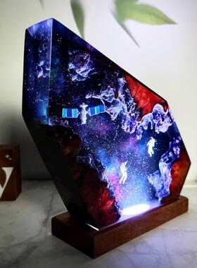 宙宇航员卫LY198星环氧树脂灯太空夜灯宇空夜际树脂木灯给爸爸的