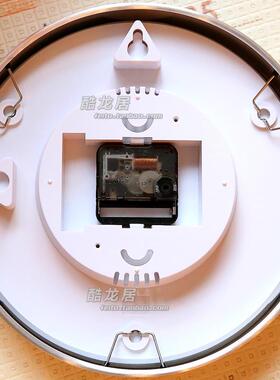 香港品牌进口静音机芯金属钟表卧室书房网红现代简约办公室小挂钟