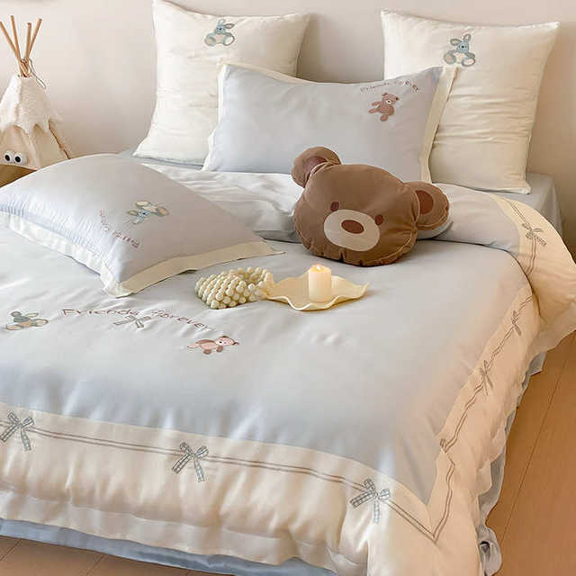 Light luxury style naked sleeping 80S Lanjing Tiansi four-piece set summer ice silk bed sheet quilt cover 2025 new bedding