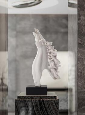 新中式陶瓷唐马摆件动物客厅样板房电视柜玄关镂空马头创意装饰品