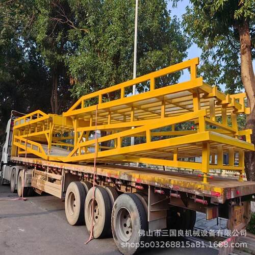 集装箱装车平台登车桥装车平台升降设备移动卸货平台登车桥 - 图0