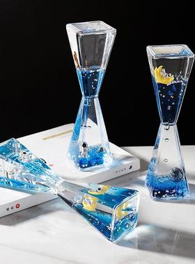 沙漏宇航员流体电脑桌摆件高级感小众流沙瓶油滴装饰品创意办公桌