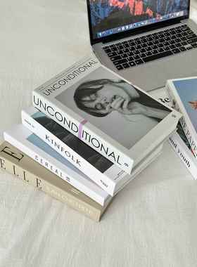 英文装饰书摆件时尚大牌风彷真书摄影道具民宿工作室软装假书杂志