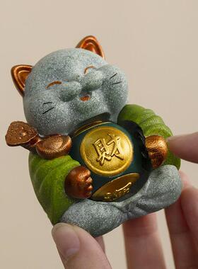 创意招财猫摆件高级感小众办公室工位桌面茶桌工艺礼品摆饰装饰生