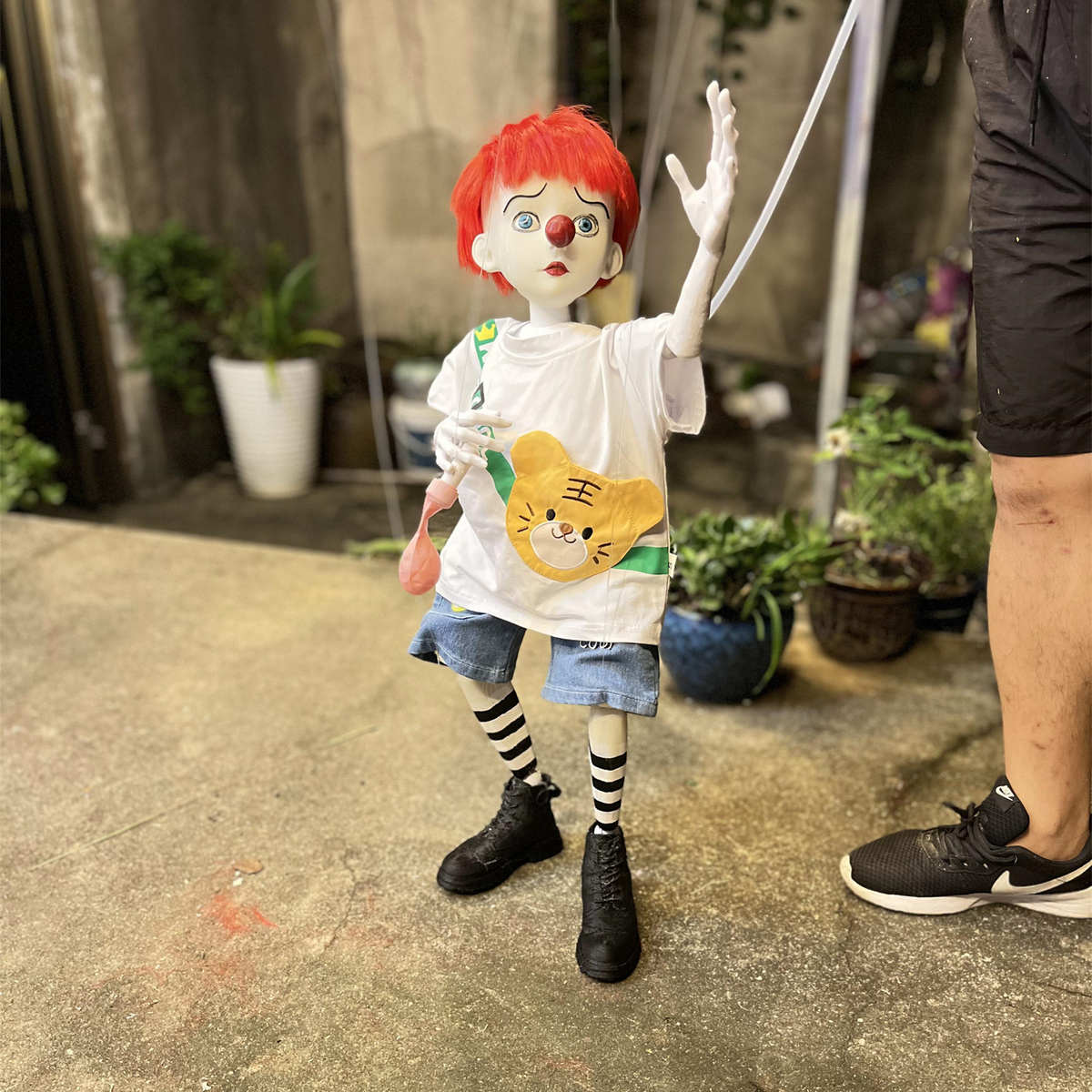 吹气球的少年提线木偶人舞台演出道具街头表演木头人玩具装饰摆件 - 图2