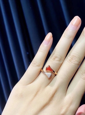 公价22700】99新宝格丽玫瑰金红玉髓扇子戒指AN858645尺码咨询