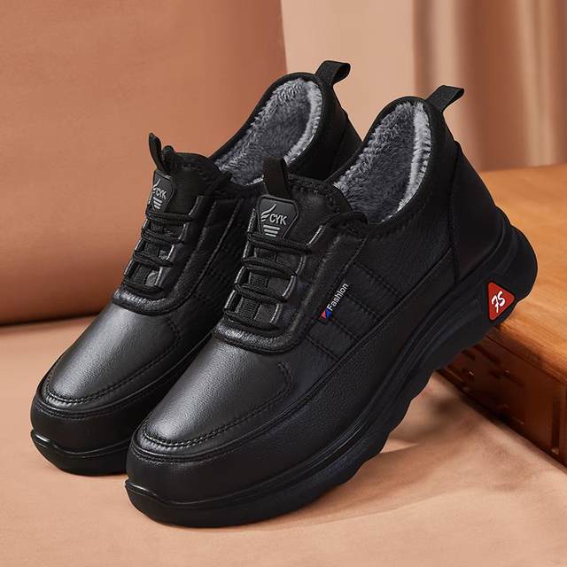 New winter Laobei cloth shoes for men, Beijing velvet thickened and warm shoes for the elderly, soft soles, non-slip, middle-aged and elderly sports shoes