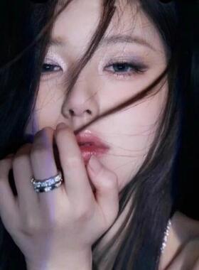 烟紫碎钻小烟熏九色眼影盘紫色哑光细闪截断式眼妆千金辣妹纯欲风