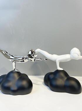 欧式电镀树脂飞行员人物摆件样板间电视柜客厅玄关桌面家居装饰品