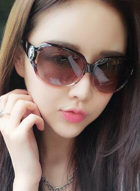 迪亚龙太阳眼镜女2025新款抗UV眼镜大脸显瘦偏光墨镜女高级感夏