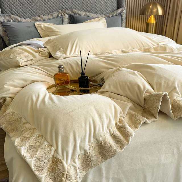 European style high-end thickened milk velvet bed four-piece set warm coral velvet sheets and quilt cover luxury bedding products