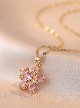 Women's flower necklace gold exquisite necklace rotatable