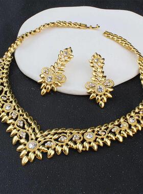 迪拜金色项炼耳环珠宝套装为妇女的W