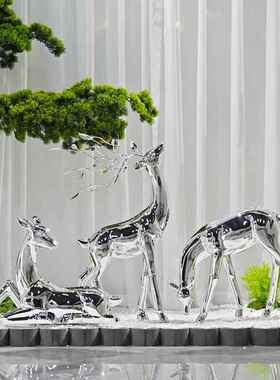 户外梅花鹿玻璃纤维雕塑草坪样品屋展示中心处社区园林景观装饰摆