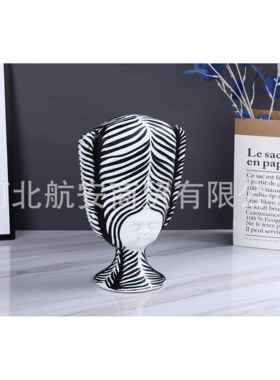 现代简约创意树脂人头像样板房售楼处桌面书柜抽象人物工艺品摆件