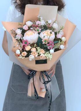 假玫瑰花仿真花束大颁奖年会手捧花毕业交车拍照道具母亲节生日女